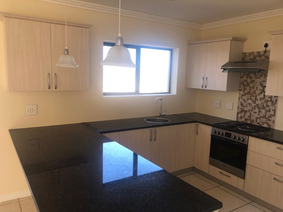 To Let 2 Bedroom Property for Rent in Monte Christo Western Cape